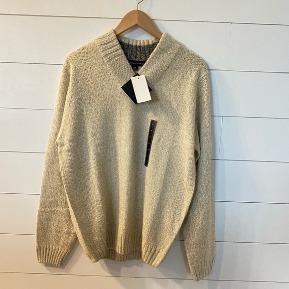 NWT Men’s Tricots St. Raphael v neck sweater sz M - Picture 2 of 11